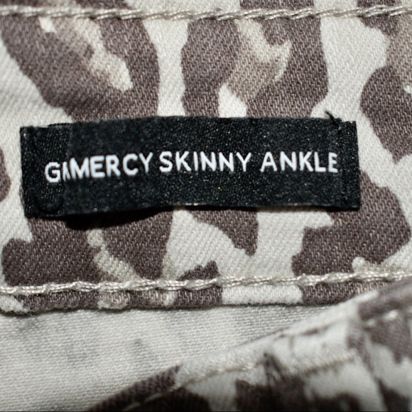 Woman’s Nine West slim fit Printed Gramercy Ankle Jeans size 12 - Picture 15 of 16